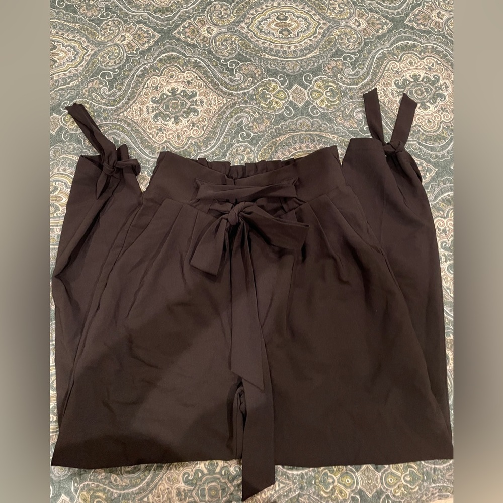 NWOT: Black MED joggers - Picture 4 of 6